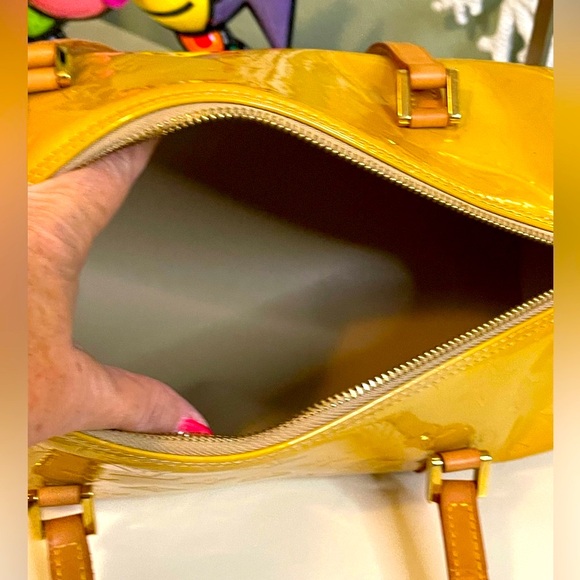 Louis Vuitton Yellow Vernis Papillion - Picture 7 of 8